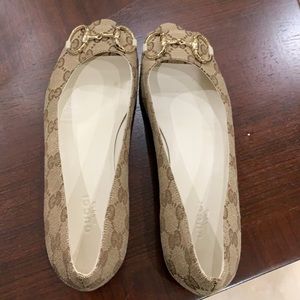 Pair of authentic Gucci open toe flats size 7 1/2